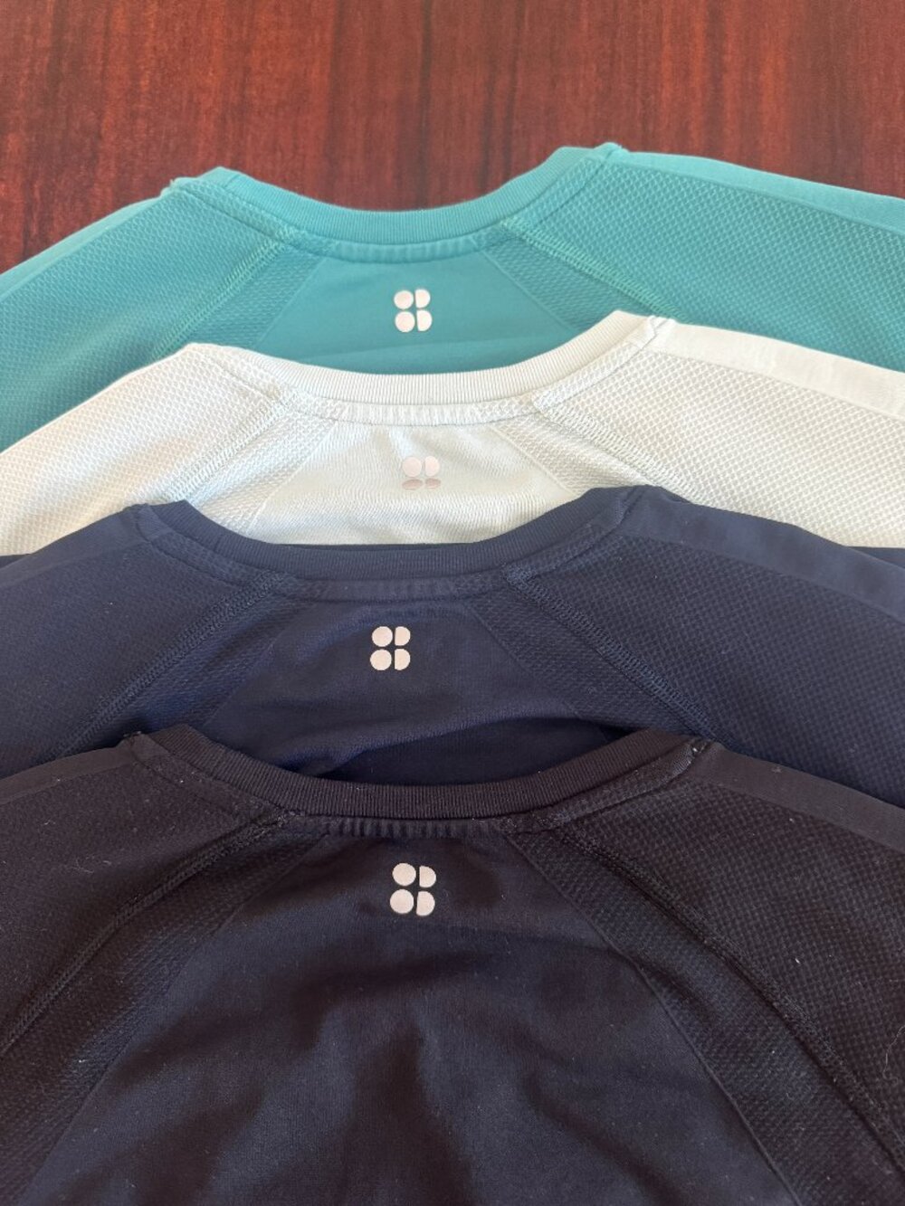 4x Sweaty Betty Athlete Seamless Workout Tee Medium EUC Bundle